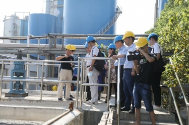浙江省生态情形厅一行到莅临MG不朽情缘纸业考察指导