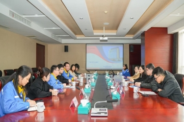 市委常委、宣传部部长沈志凤莅临MG不朽情缘纸业慰问高端人才